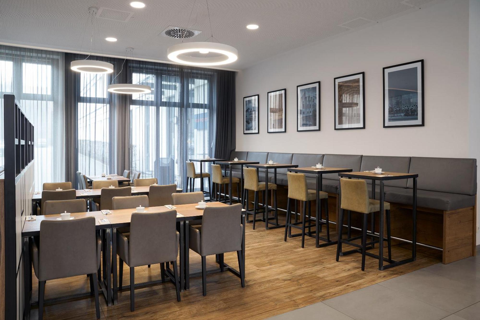 Four Points Flex By Sheraton Bochum Bagian luar foto