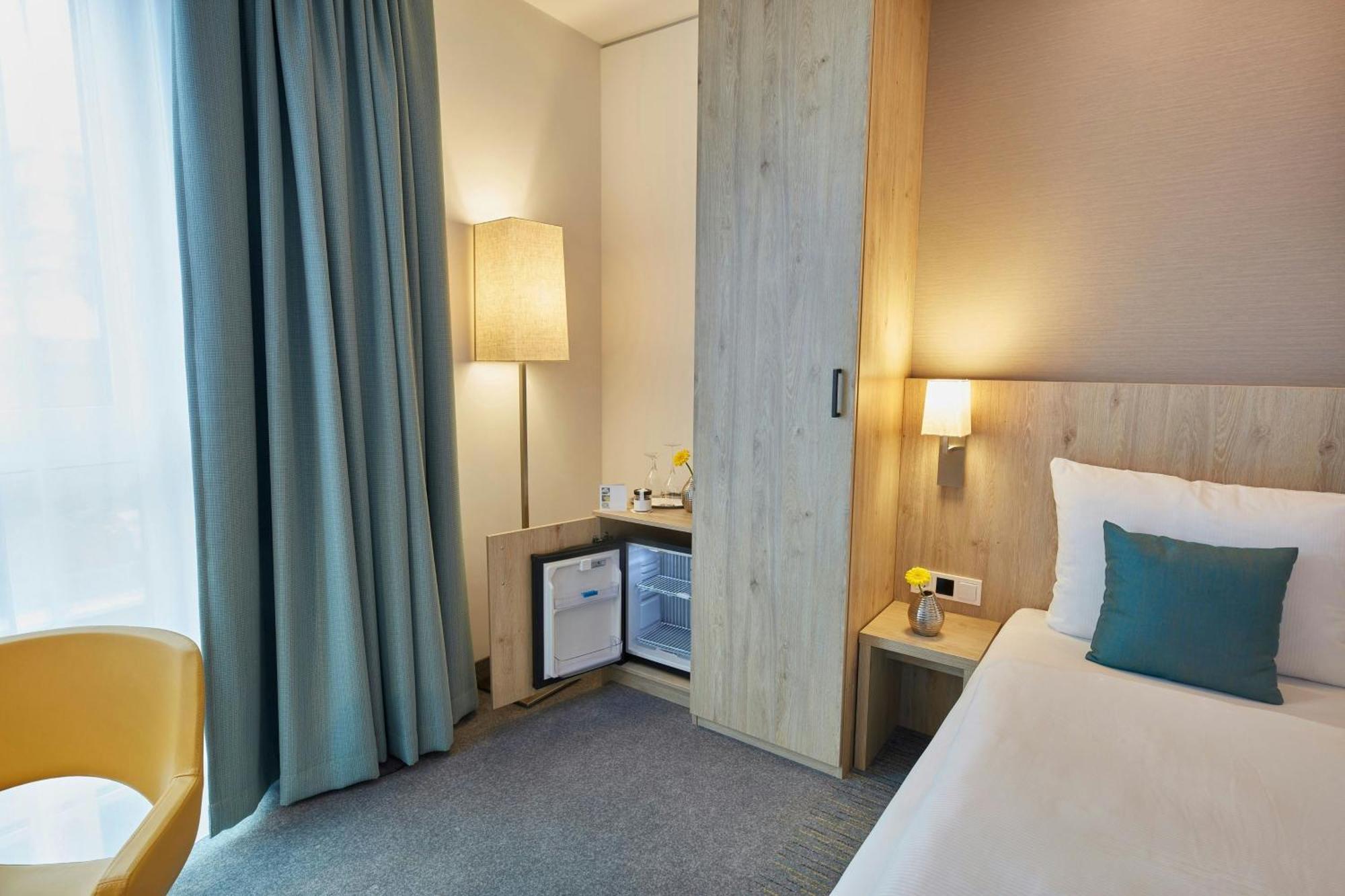 Four Points Flex By Sheraton Bochum Bagian luar foto